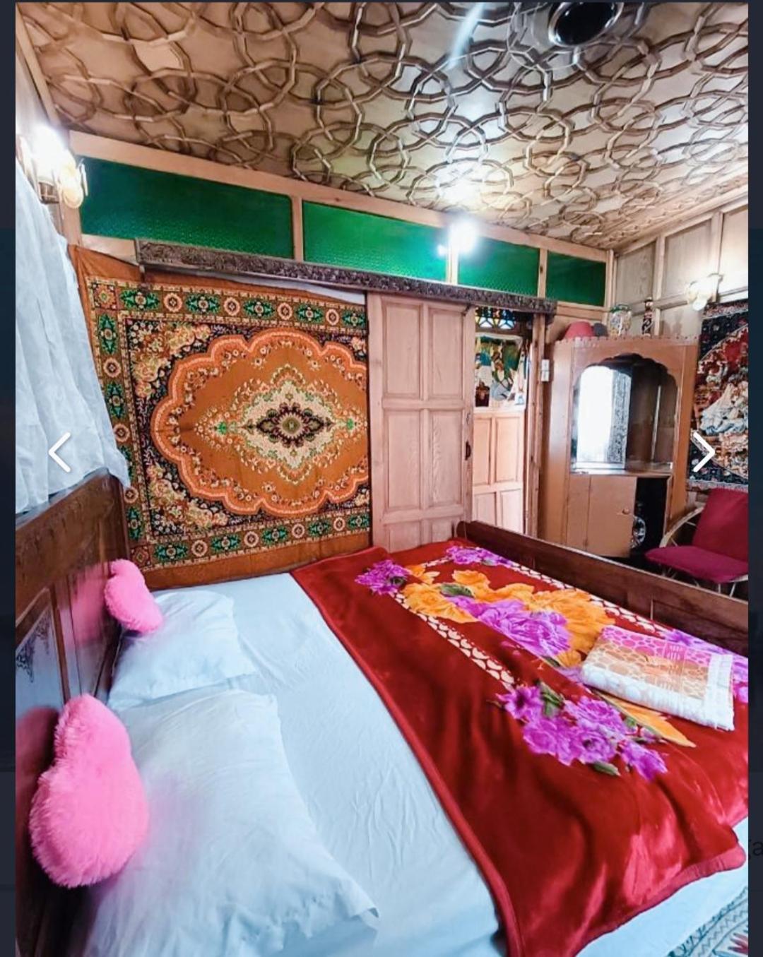 New Minar Group Of Houseboats Hotel Srinagar  Exterior photo