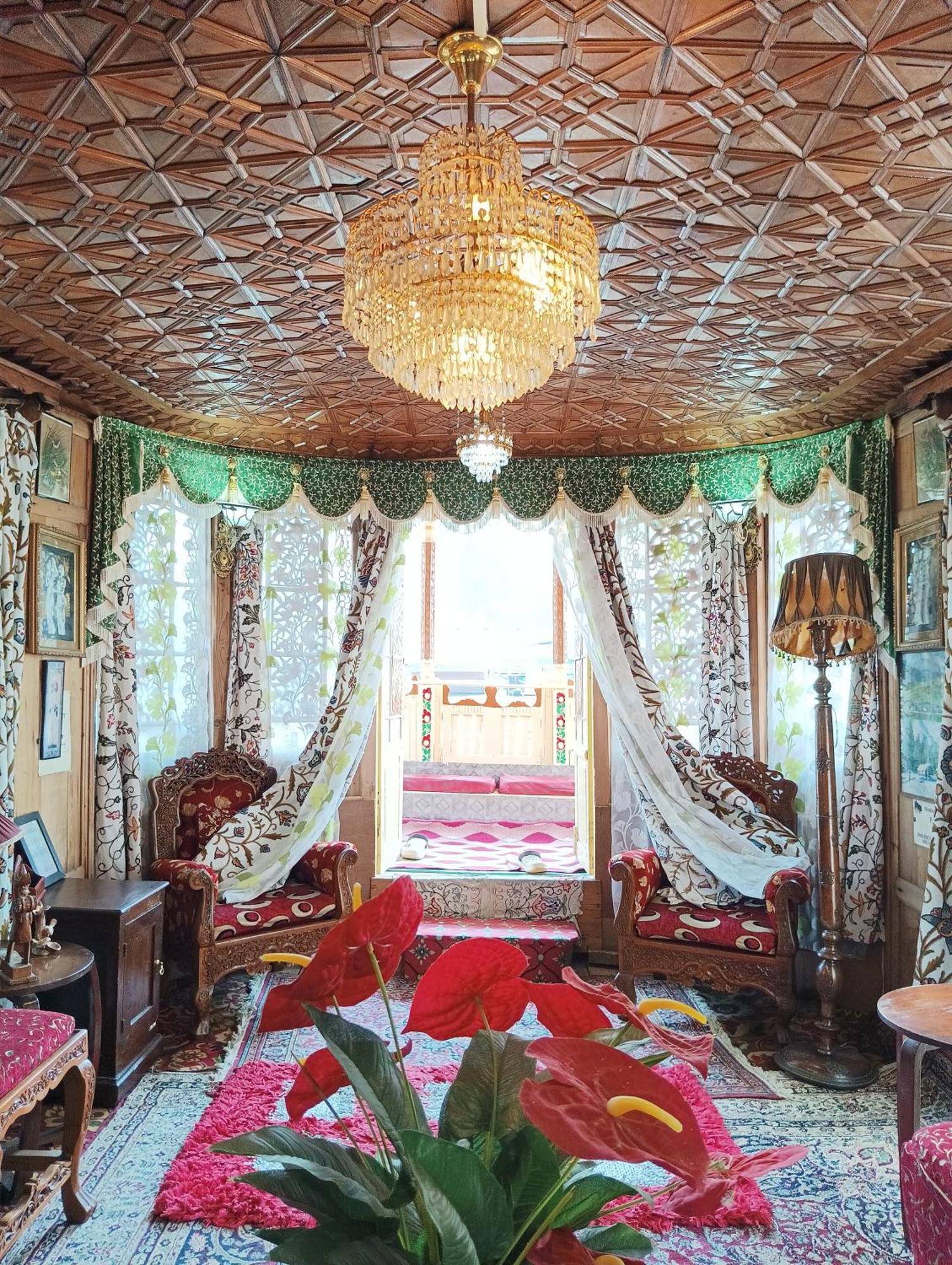 New Minar Group Of Houseboats Hotel Srinagar  Exterior photo