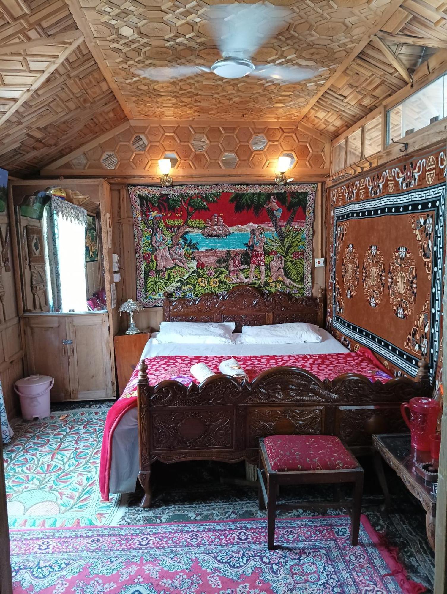 New Minar Group Of Houseboats Hotel Srinagar  Exterior photo